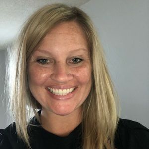 Meet your Posher, Holly